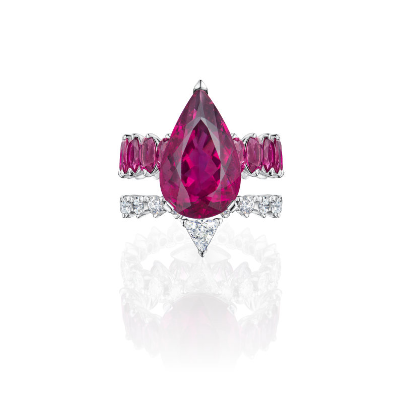 Кольцо с рубеллитами и бриллиантами