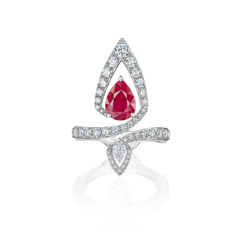Кольцо с рубином и бриллиантами
