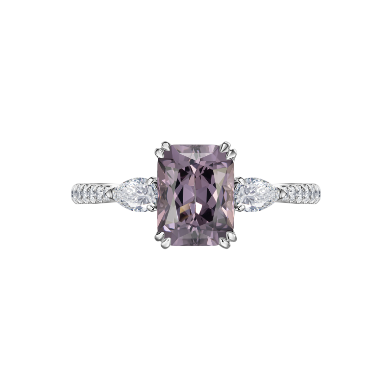 Кольцо со шпинелью и бриллиантами